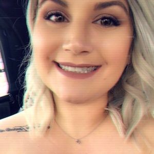 Meet your Posher, Ali